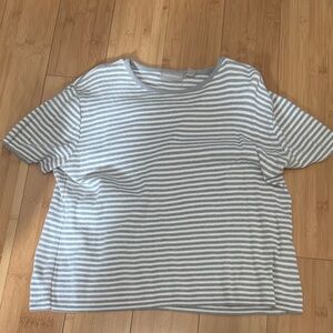 Vintage Nordstrom Gray and White Striped T-shirt